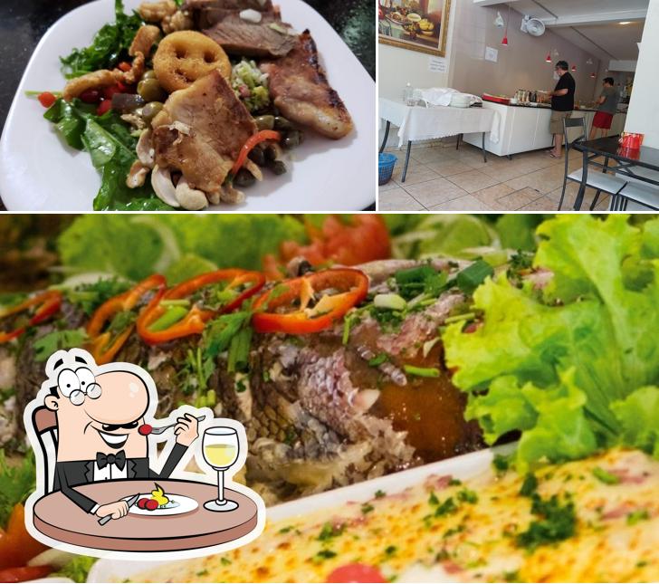 A foto do BBQ Restaurante Self Service’s comida e interior