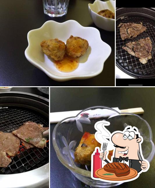 Pide una receta con carne en Samurai Japanese Restaurant