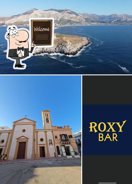 Vedi la foto di Roxy Bar Isola