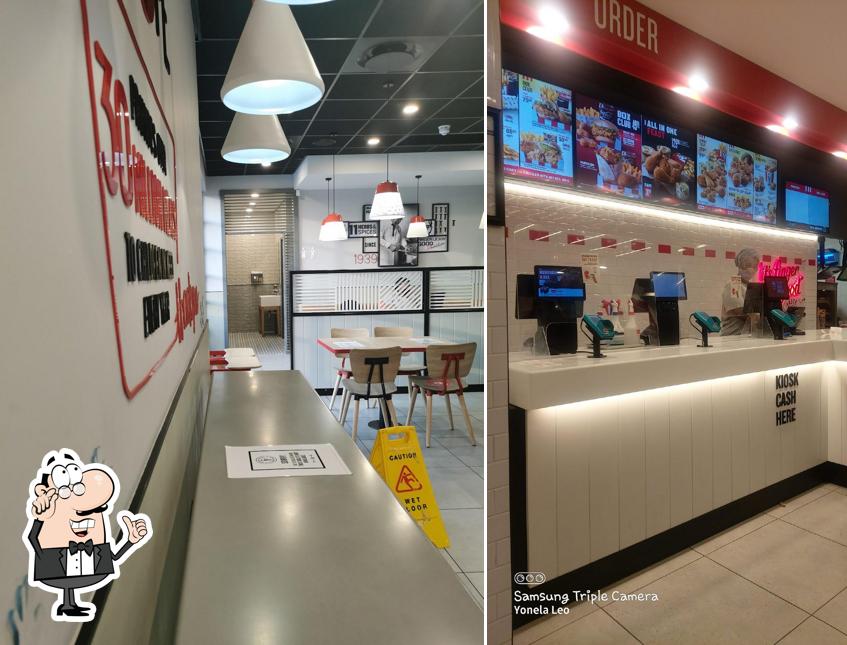 Découvrez l'intérieur de KFC Castle Gate