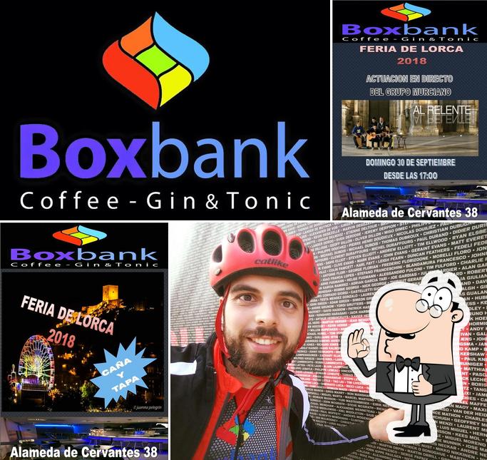 Здесь можно посмотреть фото паба и бара "BOX BANK COFFE & GIN TONIC"