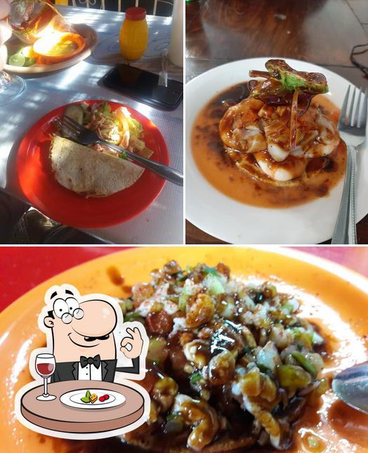 Restaurante Mariscos El Arbolón, Hermosillo, Blvd. Luis Encinas J. 111 -  Opiniones del restaurante