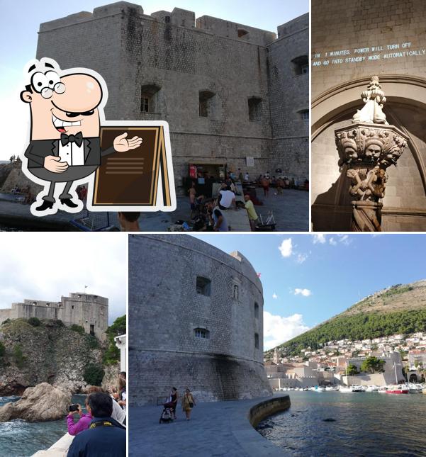 Goditi la vista dall'area esterna di Pub Dubrovnik