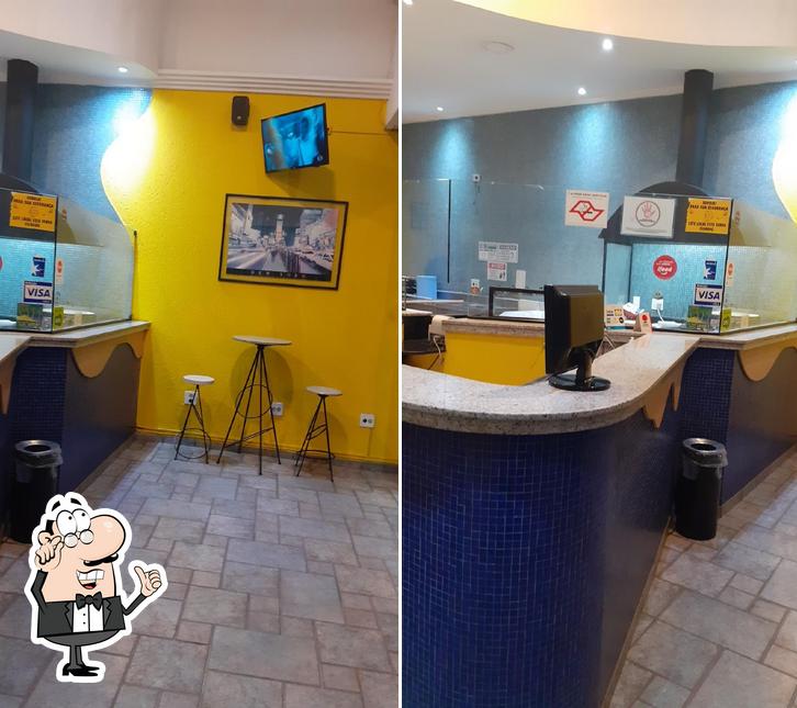 O interior do Tele Pizza