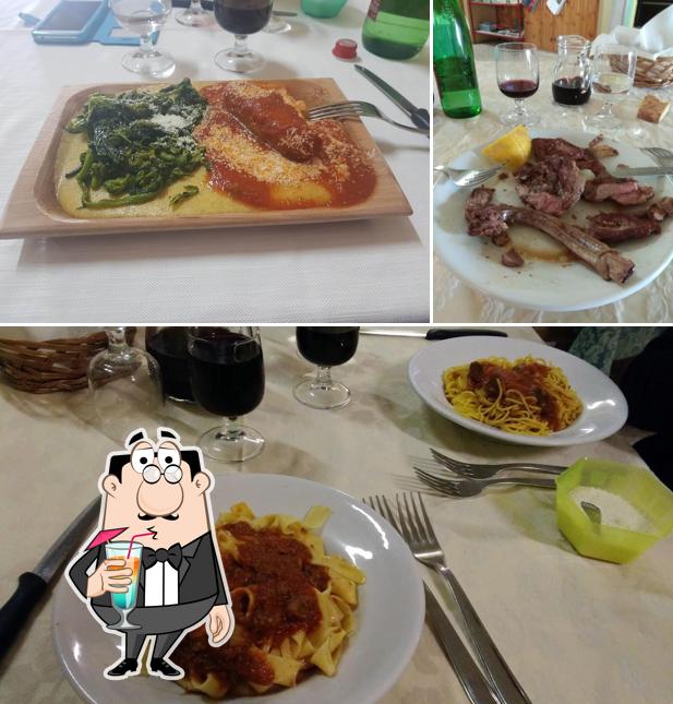 This is the image depicting drink and food at La 'mbriachella