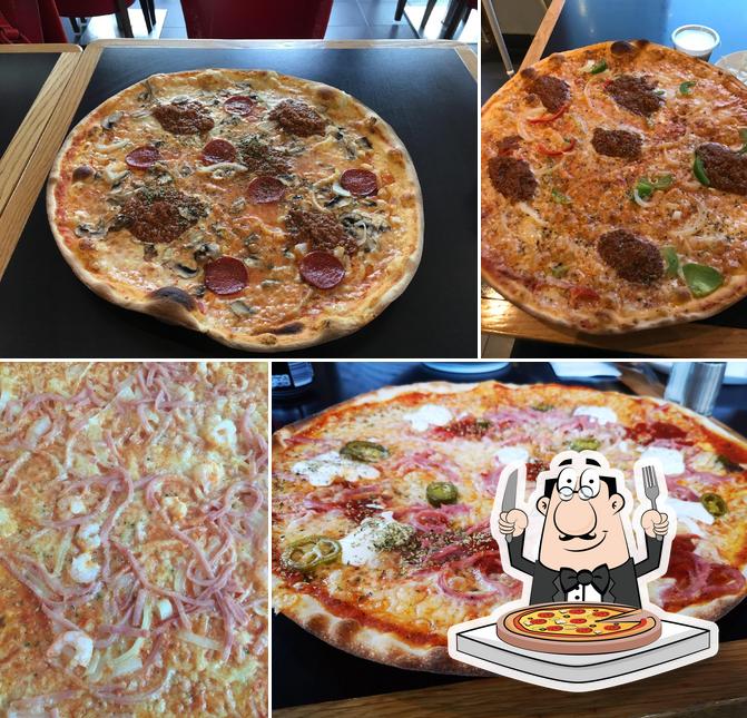 Get pizza at Filmstadens Pizzeria & Cafe HB