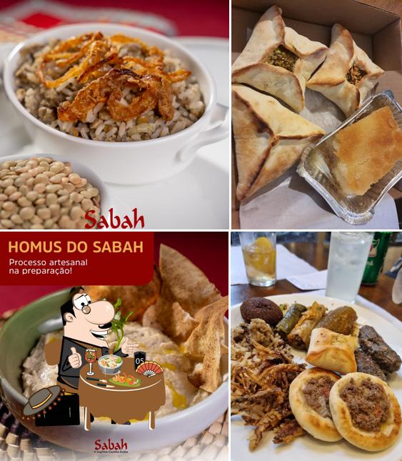 Comida em Sabah Cozinha Árabe, Esfihas, Kebabs e Beirutes