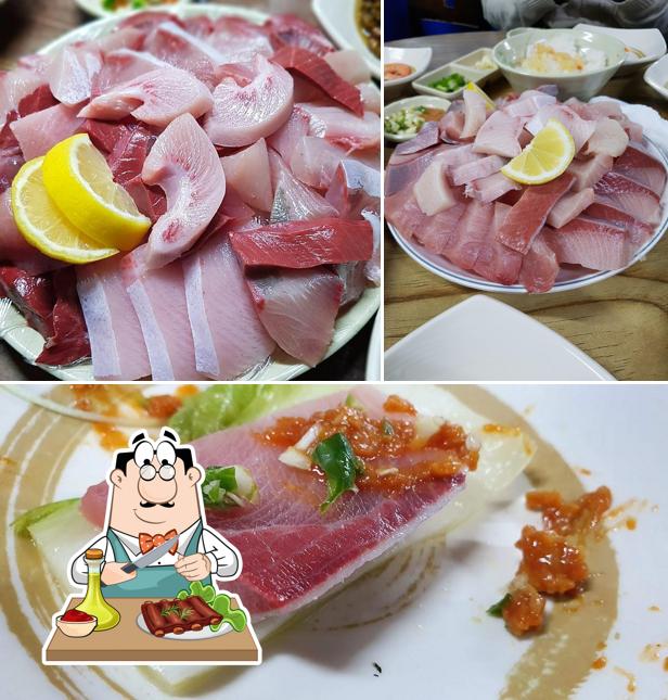 Pick meat meals at Sea Sliced Raw Fish Sarang