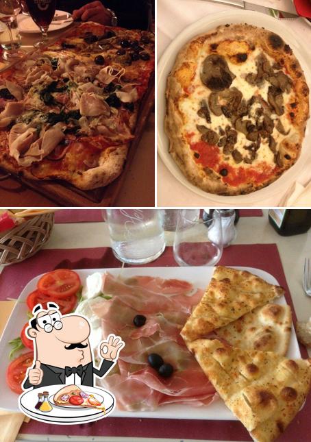 Scegli tra le molte varianti di pizza