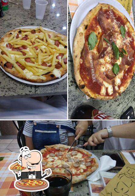 Prova una pizza a Pizzeria Piscopo dal 1959