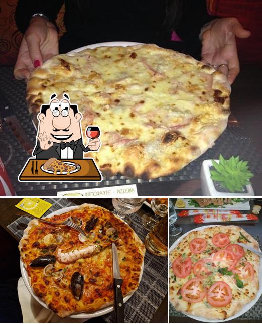 At Pizzeria I 4 Amici, you can get pizza