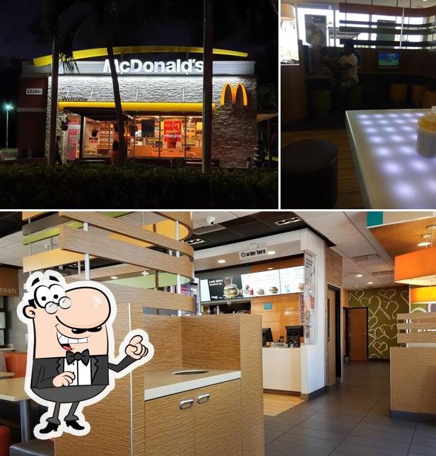 Mira las imágenes que muestran interior y exterior en McDonald's