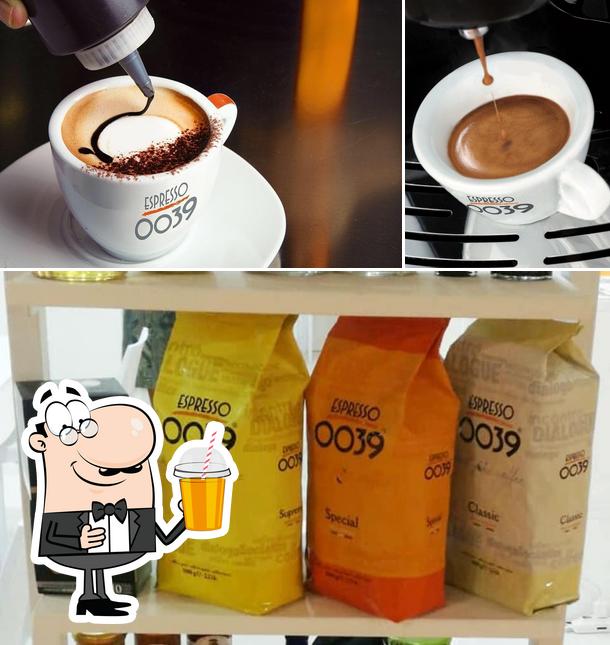 Goditi un drink a Espresso 0039