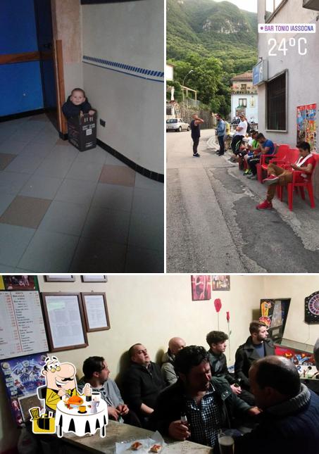 La foto della cibo e esterno di Bar Tonio Iassogna