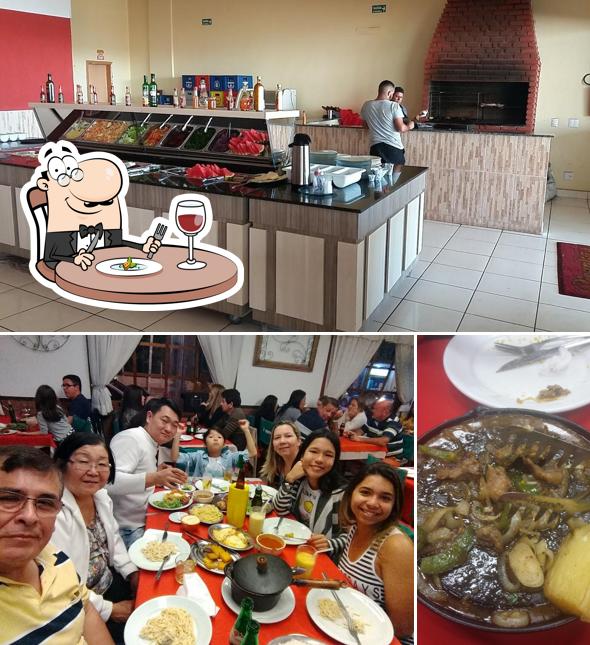 A ilustração da comida e interior no Picanha GRILL