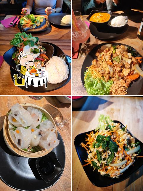 Food at Thai cafe