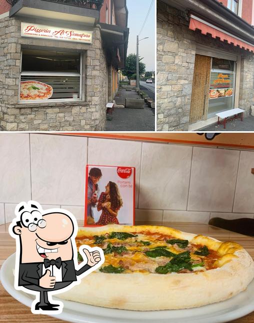 Vedi la foto di Pizzeria Al Semaforo