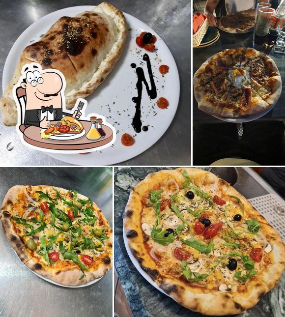 Scegli una pizza a Pizzeria Skalinada