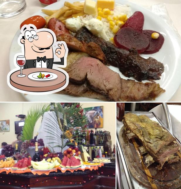 Comida em Churrascaria Porteira Grill do Lago