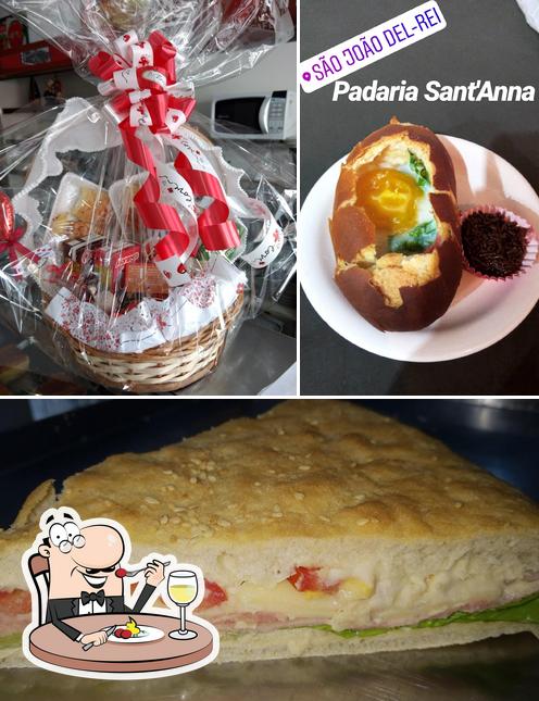 Comida em Panificadora e Confeitaria Pilar