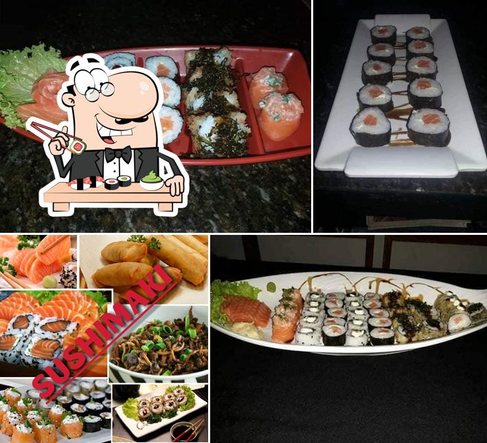 Rolos de sushi são oferecidos por sushimaki