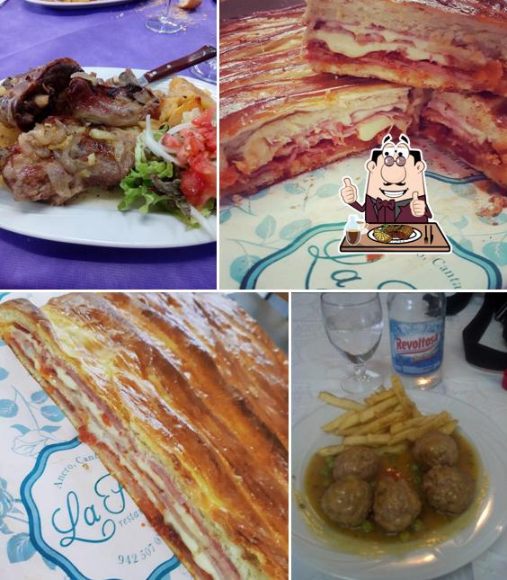 Try out meat meals at Restaurante la Flor