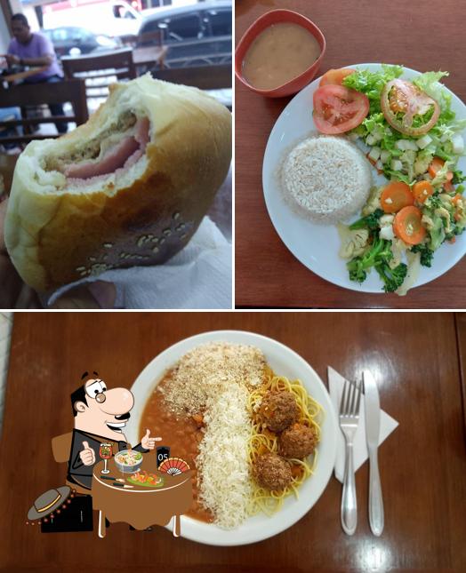 Comida em Brasileirinho lanchonete e Restaurante