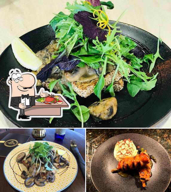 Try out seafood at Montre - Atelier Du Cafe