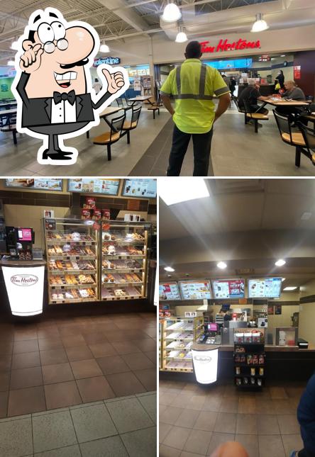 L'intérieur de Tim Hortons