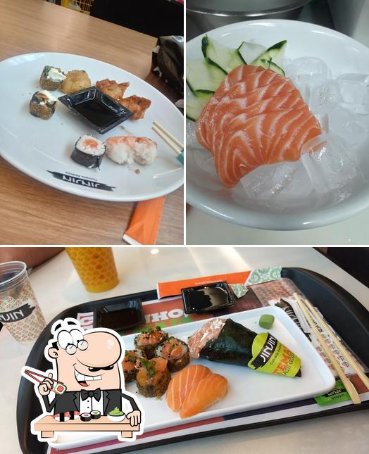 Peça diversas opções de sushi