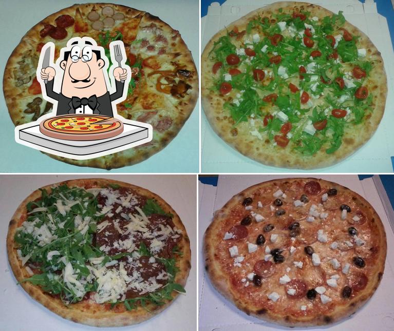 Ordina tra le svariate varianti di pizza