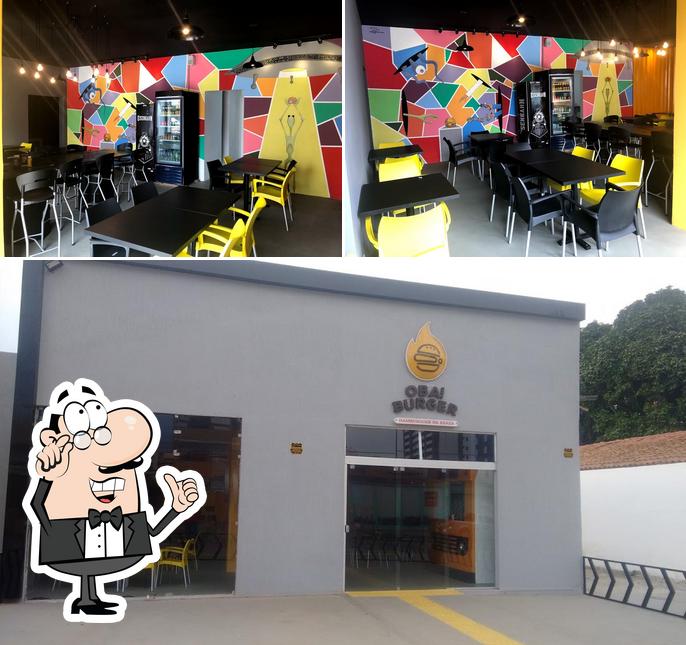 Veja imagens do interior do Oba Burger Vitoria da Conquista