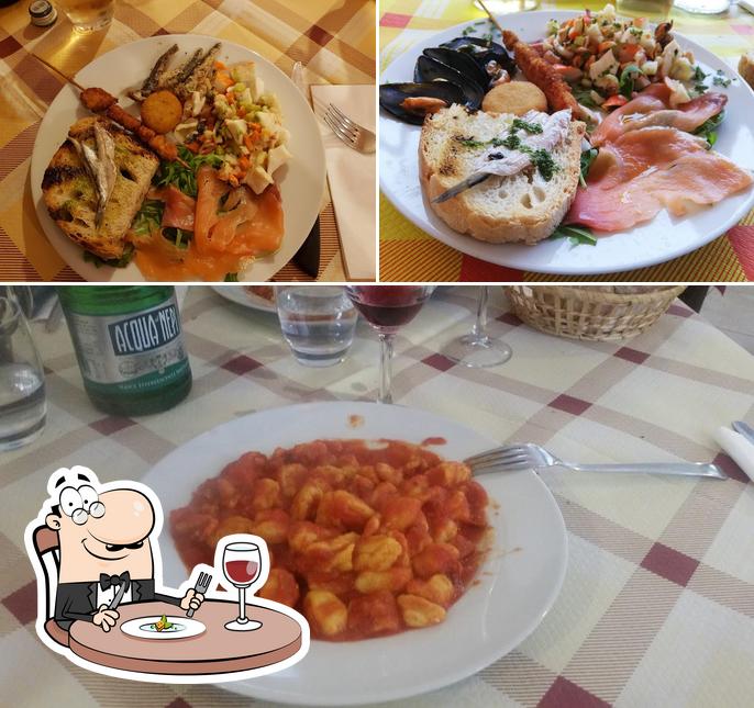 Platti al PEPE ROSSO BED&BREAKFAST RESTAURANT