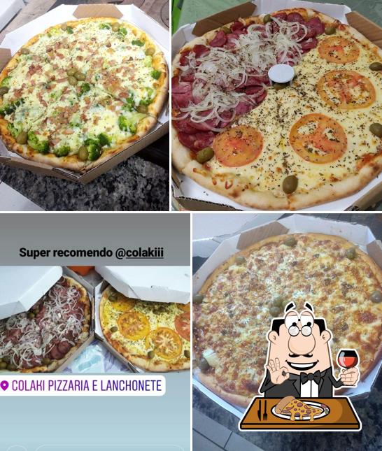 Peça pizza no Colaki hamburgueria e Pizzaria