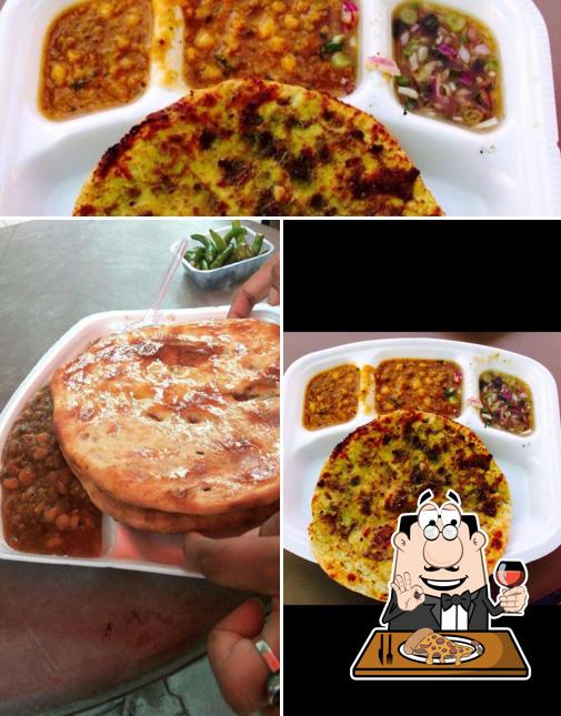 Order pizza at Kulcha King
