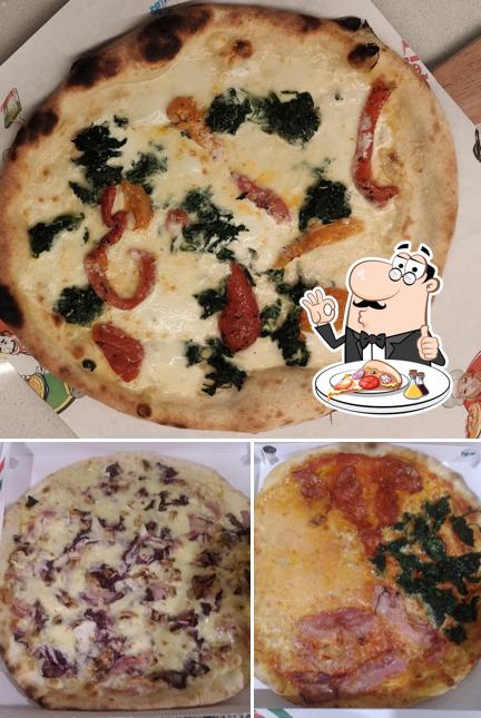 Scegli tra le svariate varianti di pizza