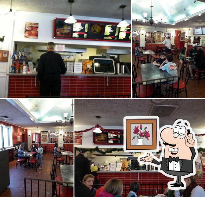 Homer's Restaurant & Ice Cream in Wilmette - Restaurant menu and reviews