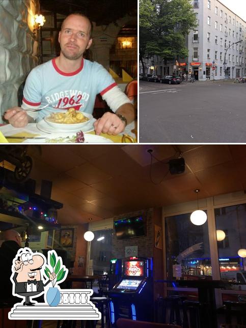 The photo of Wesereck Bierlokal Dart-Tv’s exterior and food