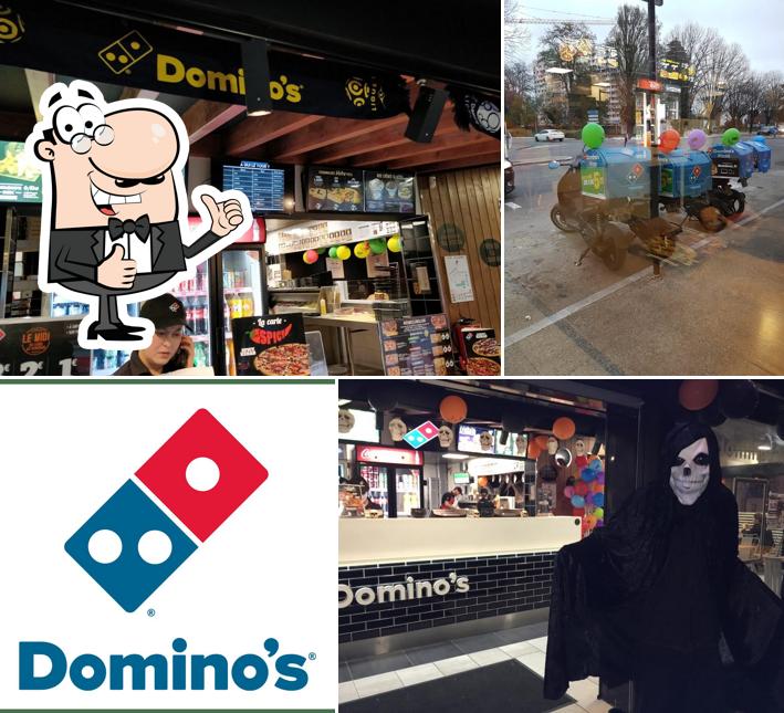 Regarder la photo de Domino's Pau