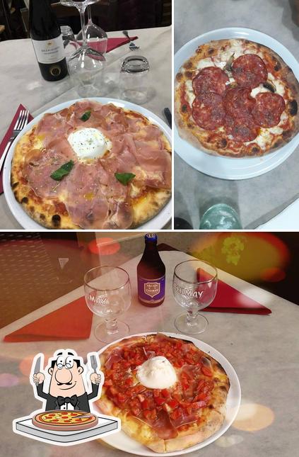 Scegli una pizza a Pizzeria El Latido De La Musa Palermo