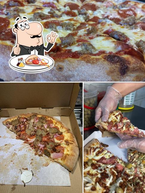 Попробуйте пиццу в "The Pizza Store & More"