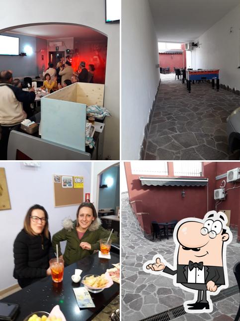 Gli interni di Tanca Bar Pizzeria