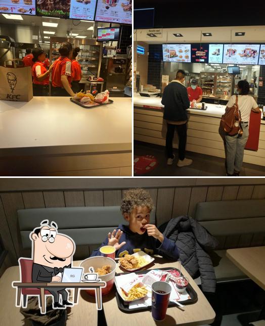 Kfc Plaza Espana Av Del Paral Lel 4 In Barcelona Restaurant Menu And Reviews