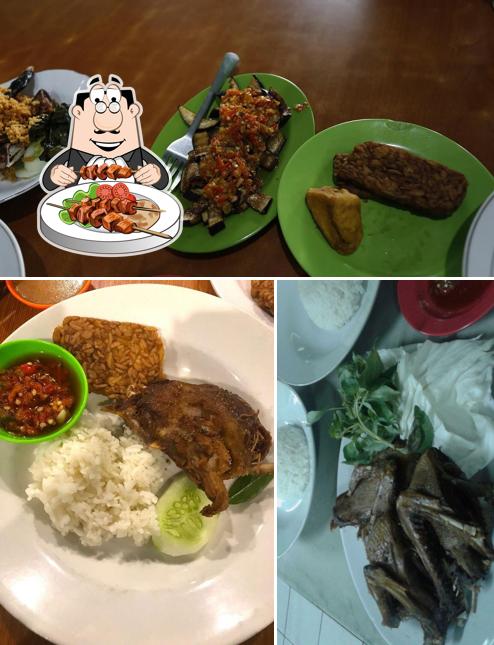 Bebek Goreng H Slamet Jatiwaringin Restaurant Jakarta Jl Raya