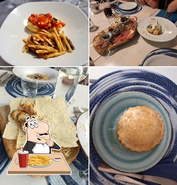 Assaggia le patatine fritte a La Nicchia - Ristorante con Cucina Sarda & Bottega