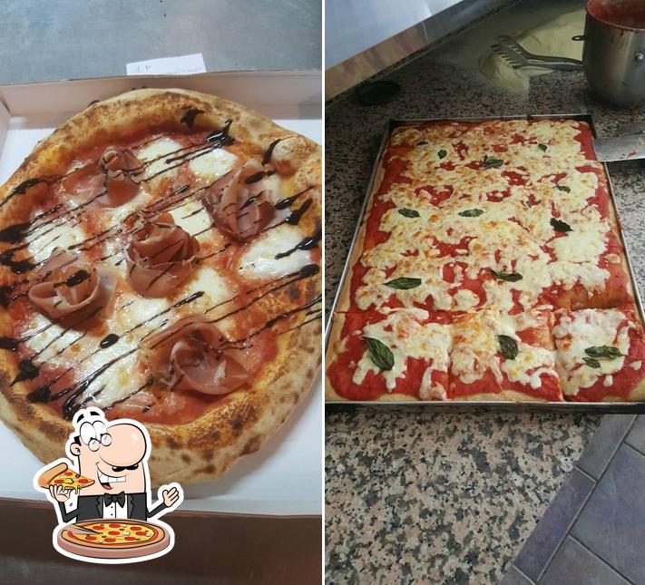 A Pizzeria Vesuvio 2, puoi prenderti una bella pizza