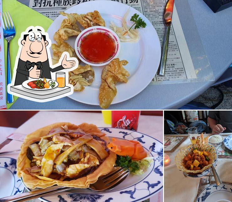 Questa è la immagine che presenta la cibo e tavolo da pranzo di China Thai Restaurant Hock