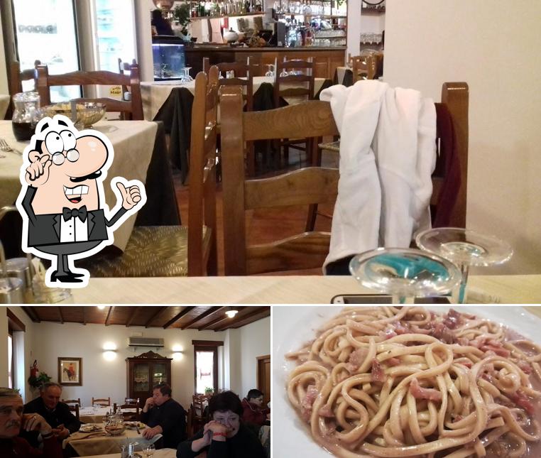 Guarda la immagine che raffigura la interni e cibo di HOTEL RISTORANTE PIZZERIA PLESTINA