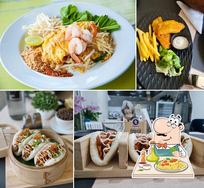Food at Cafe de Bangkok