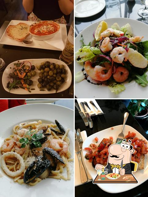 Еда в "Toscana Italian Restaurant"